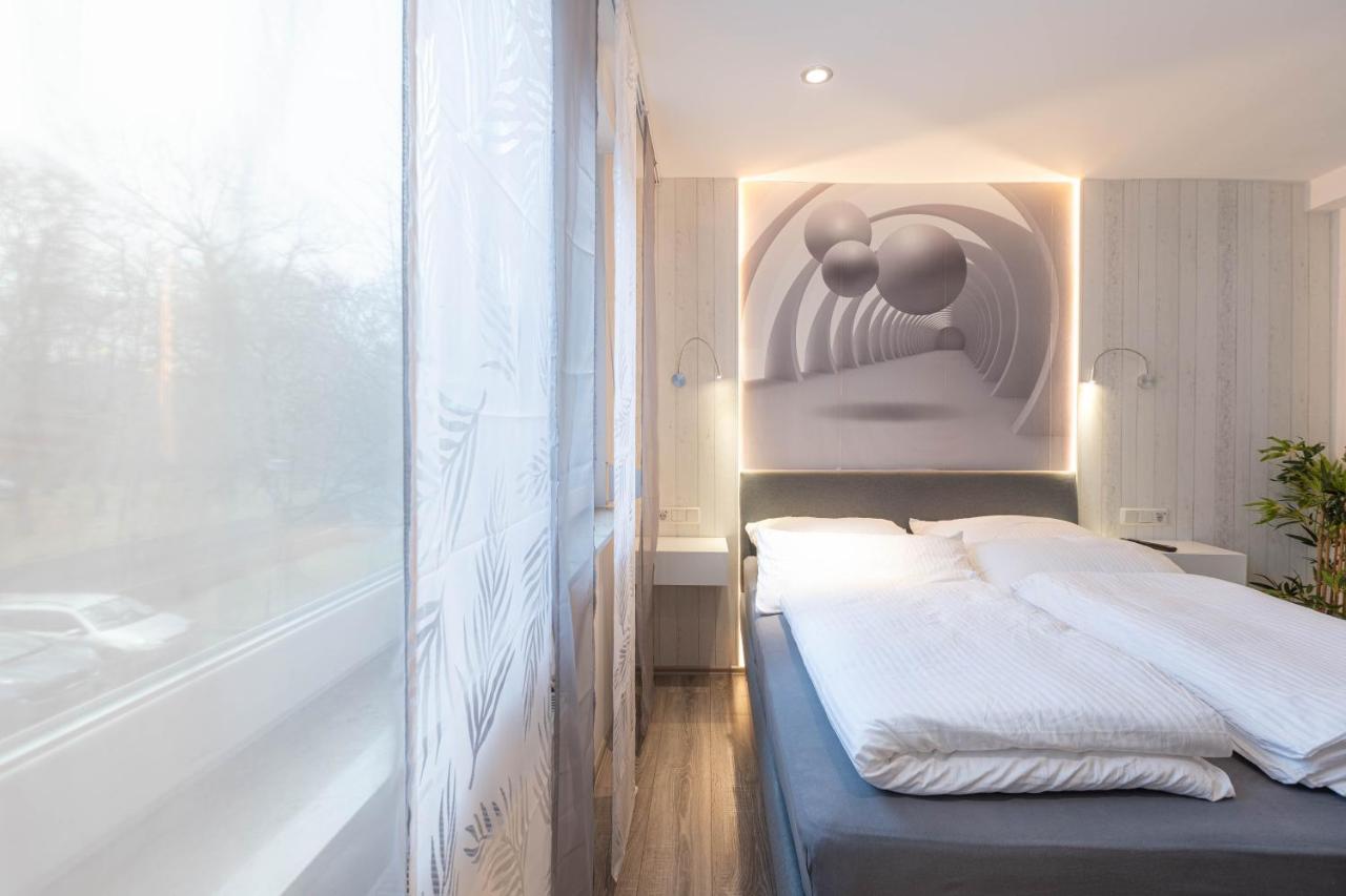 Messe-Hotelzimmer-Einzimmerappartement Leverkusen Ngoại thất bức ảnh